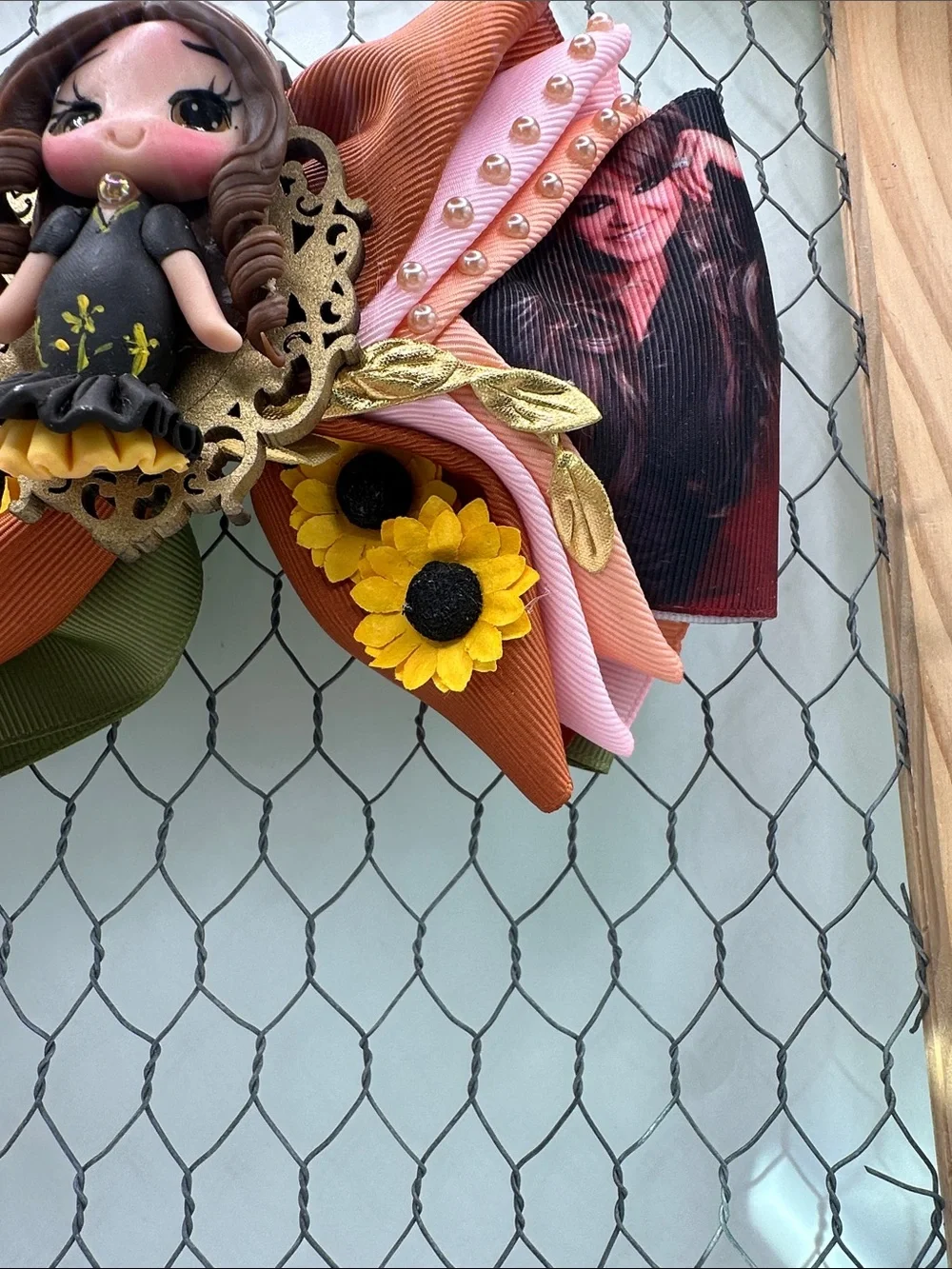 Jenni Rivera inspired handmade hair bow.